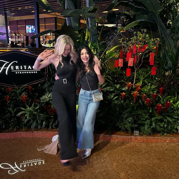 Meet your Posher, Elidé - Picture 2 of 5